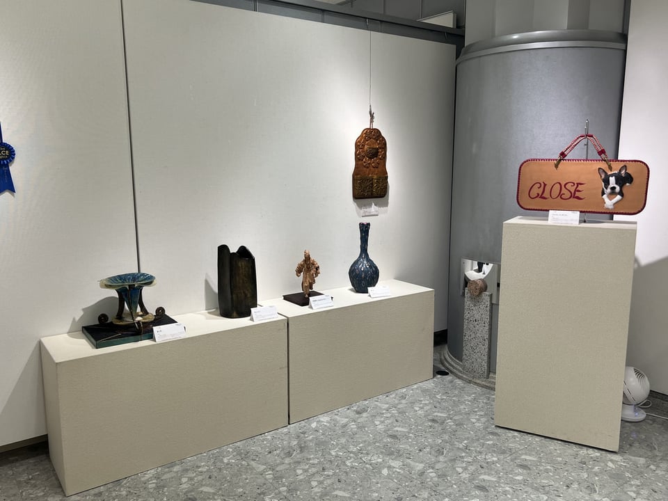 ILCE展示風景　レザークラフト　公募展