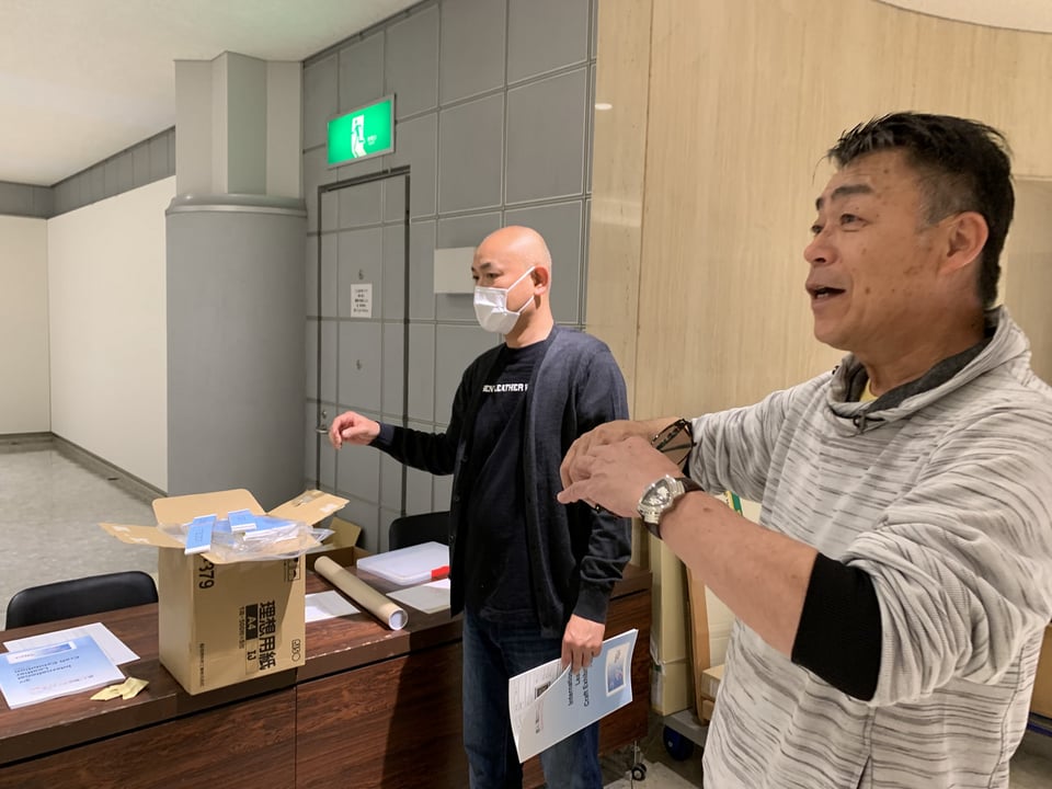 ILCE搬入風景−2 レザークラフト 公募展