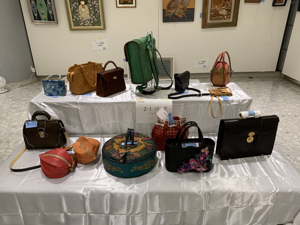ILCE審査準備 レザークラフト 公募展