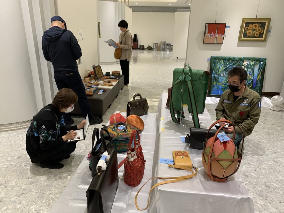 ILCE審査風景−1 レザークラフト 公募展